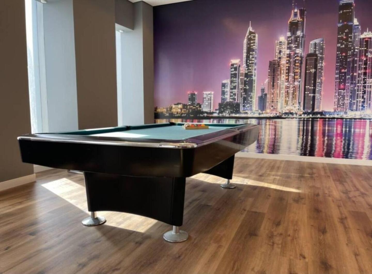 Sea & Palm View Elegant 1 Bedroom Apartment Dubai Buitenkant foto