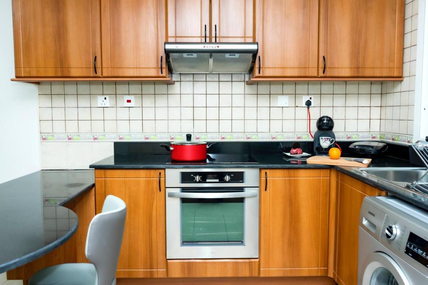 Sea & Palm View Elegant 1 Bedroom Apartment Dubai Buitenkant foto
