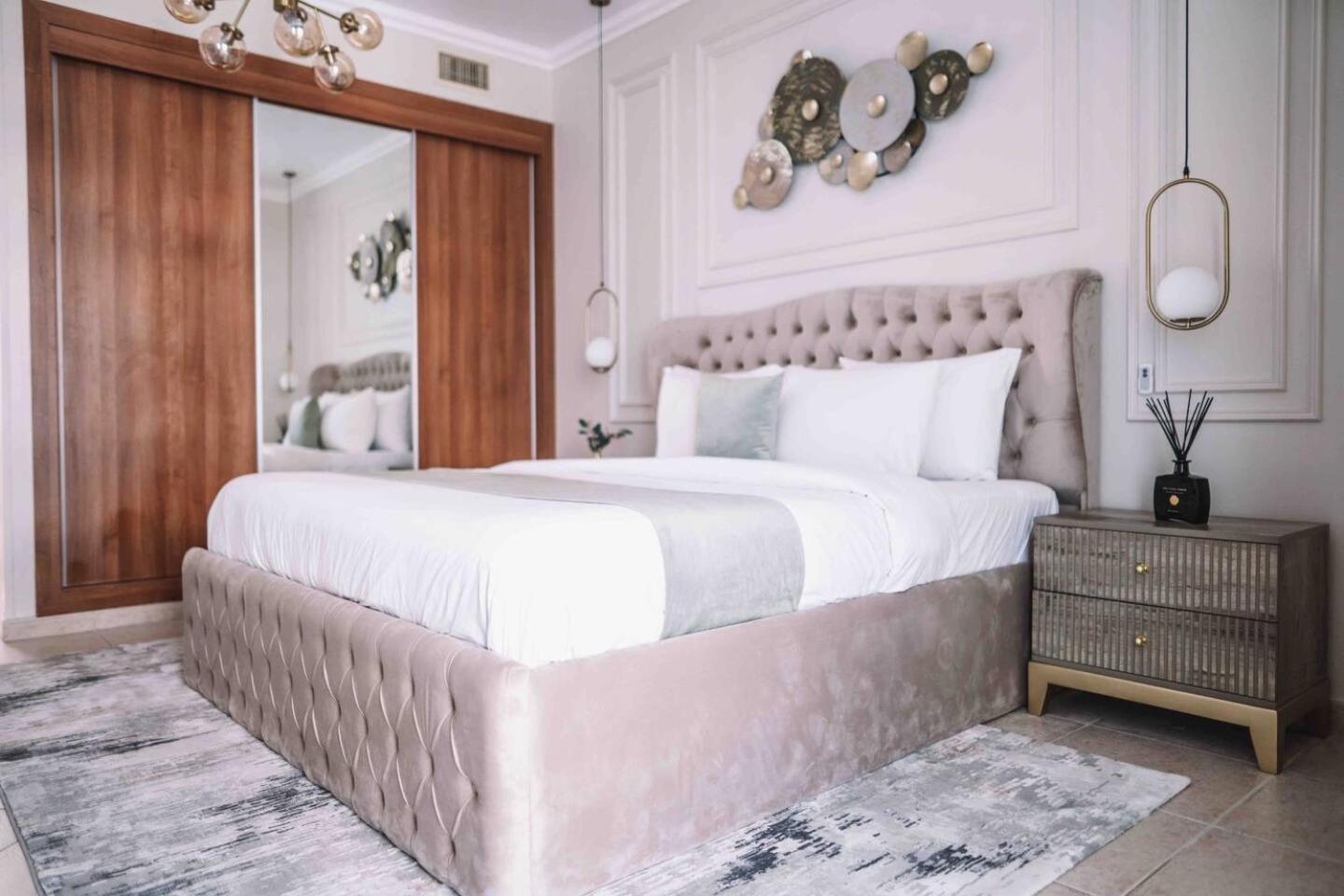 Sea & Palm View Elegant 1 Bedroom Apartment Dubai Buitenkant foto